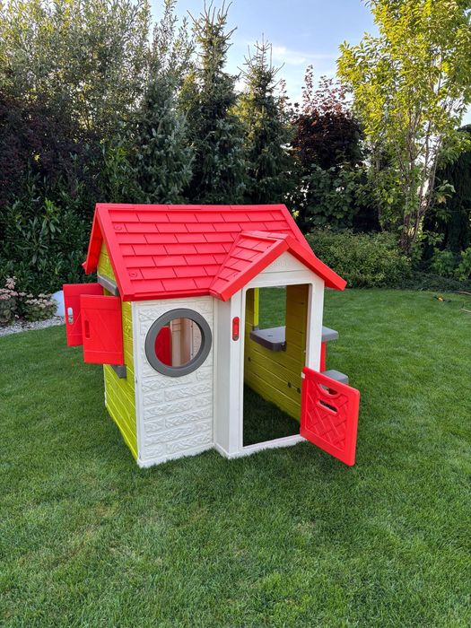 Domek dla dzieci SMOBY ze stolikiem piknikowym