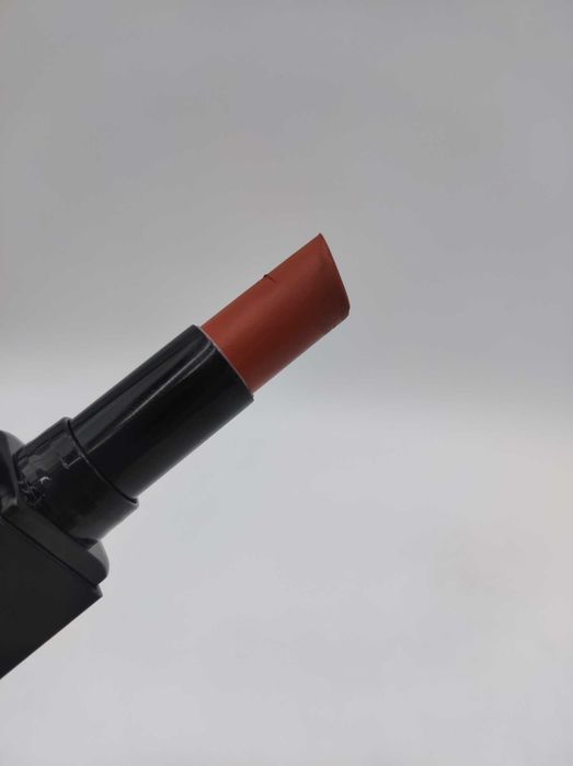 Pomadka Revlon ColorStay Suede Ink Matowa Pure Talent 2.55g Wegańska