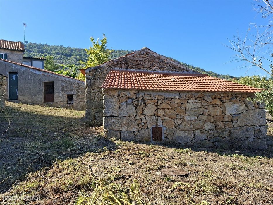 Moradia T2 em Mata, Fornos de Algodres