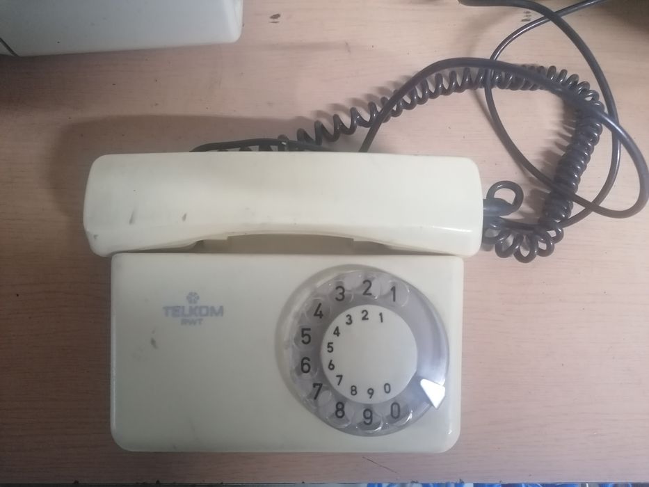 Telefon przewodowy PRL