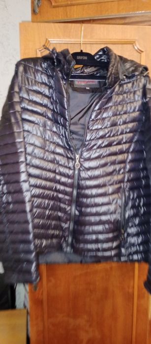 Верхній жіночий одяг 54 - 56 розмір