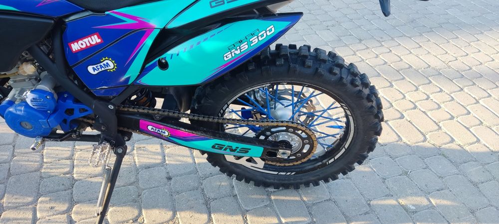 Geon GNS NB300 5