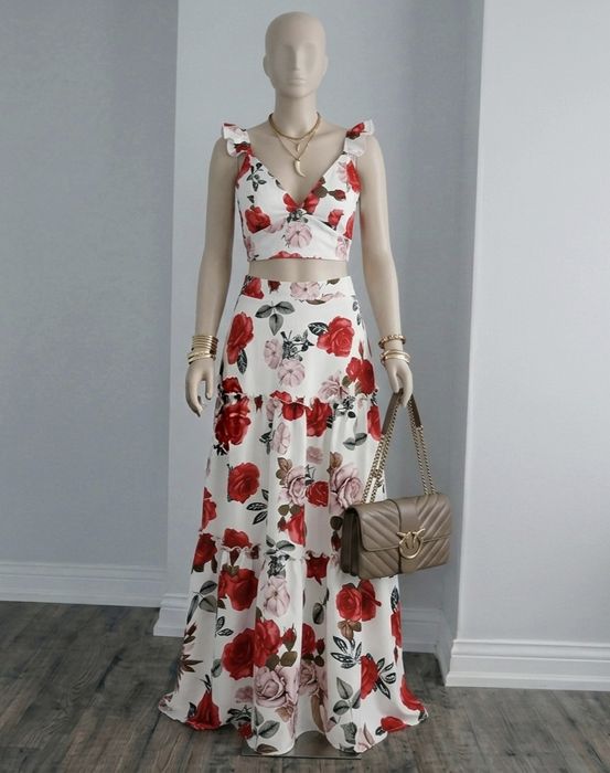 Komplet w kwiaty róże floral spódnica kaskadowa i crop top
