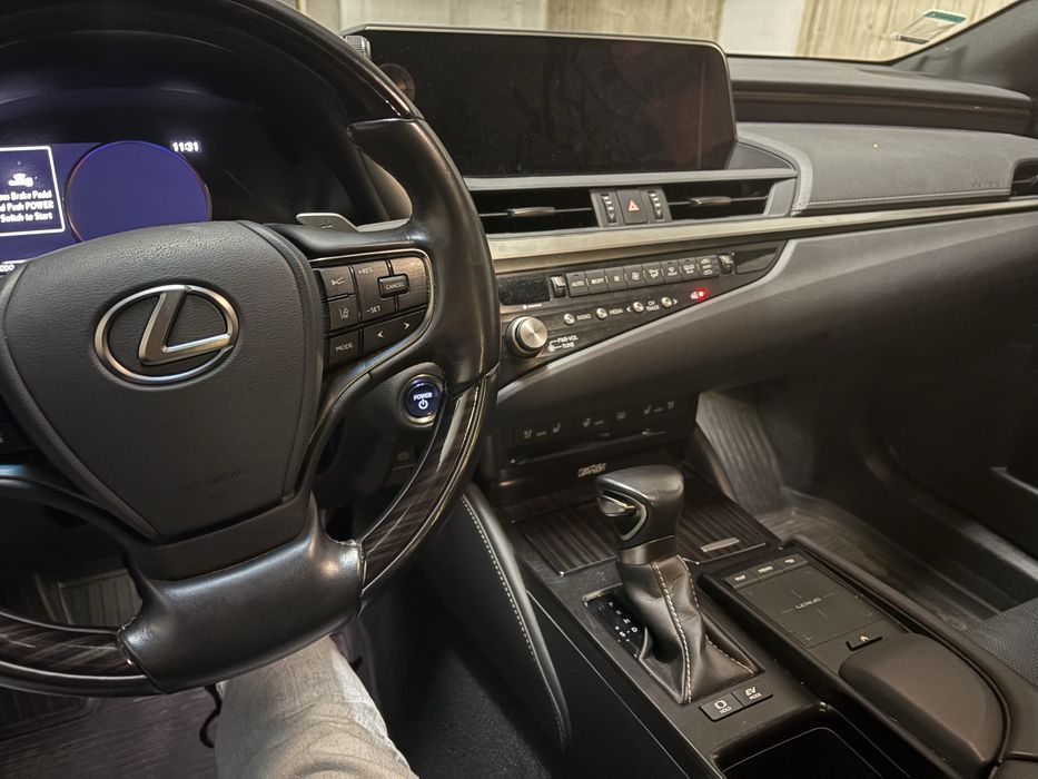 Lexus ES300h Luxury Line