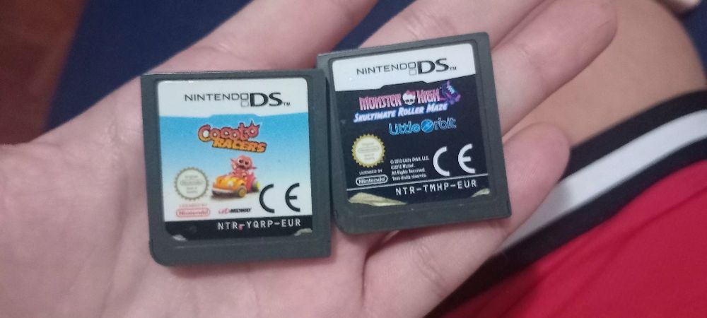 Nitendo ds lite com 2 jogos