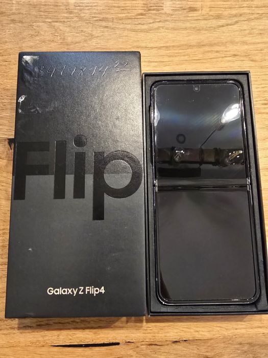 Galaxy Z Flip 4 8/256 Gb