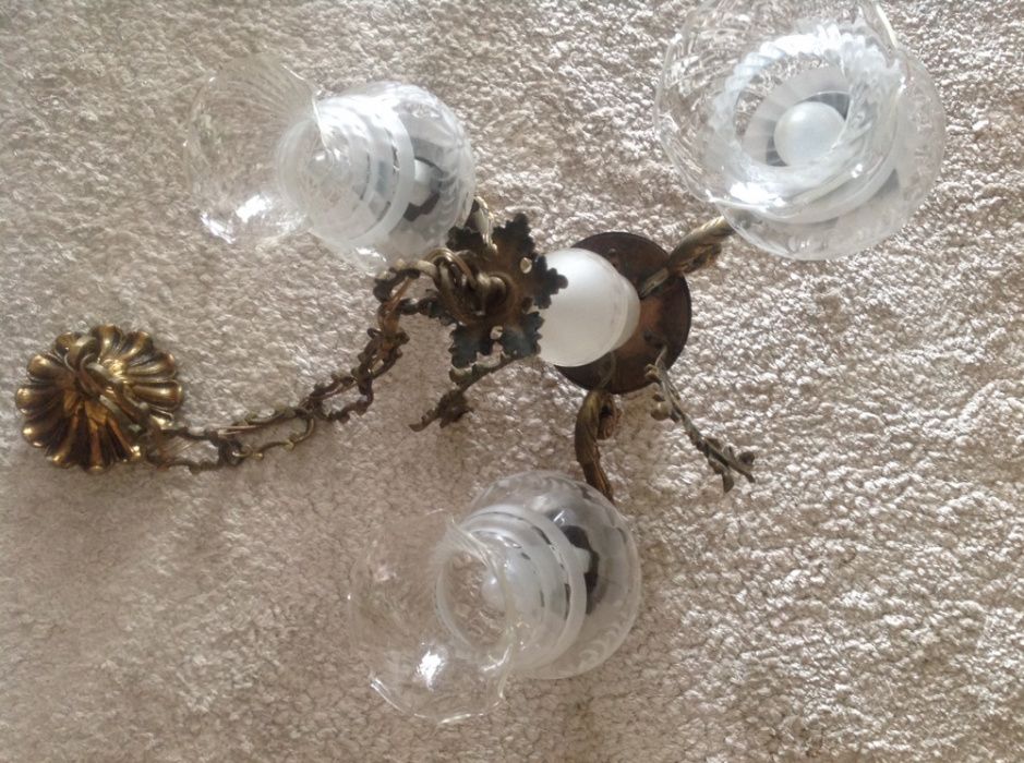 Candeeiro lindíssimo/sala ANTIGO c 3 lampadas/ cristal