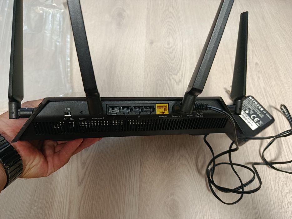 Дводіапазонний Wi-Fi роутер Netgear Nighthawk X4S (R7800) AC2600