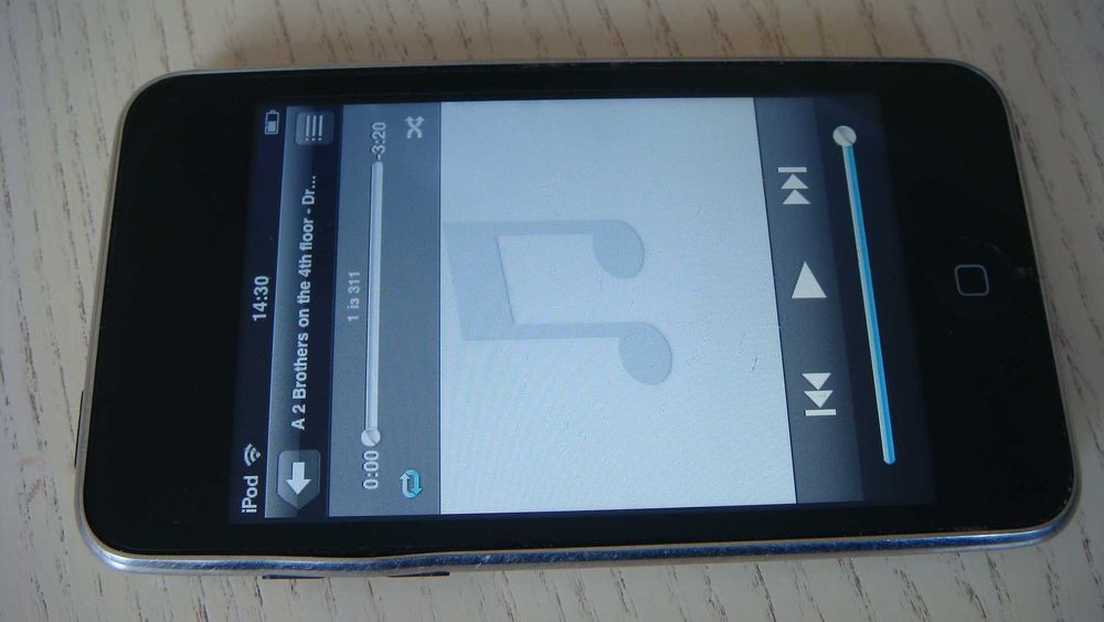 Apple iPod 2nd Generation Touch (16GB) A1288