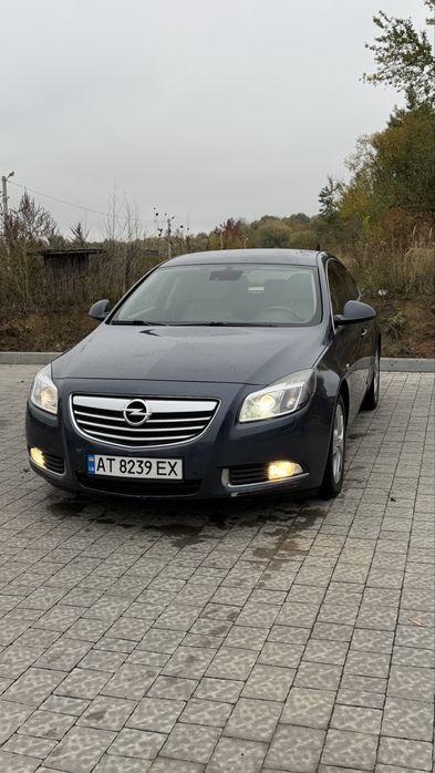 Продам Opel Insignia 2.0 Turbo Diesel