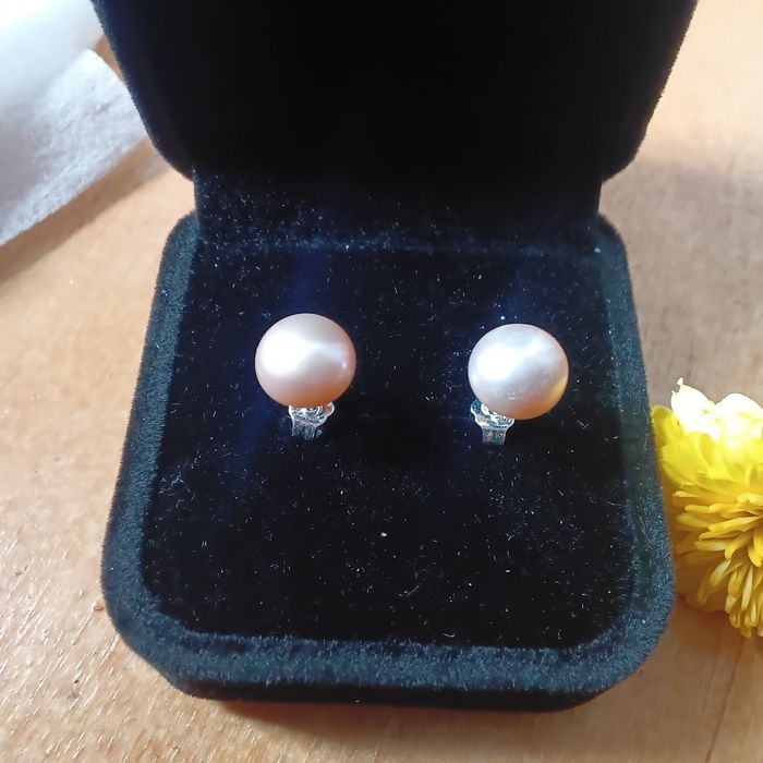 Brincos em Prata com Perolas Naturais de Agua Doce  Rosa