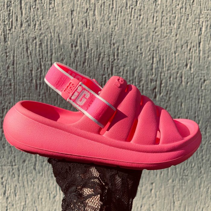 UGG босоніжки жіночі 35 розмір