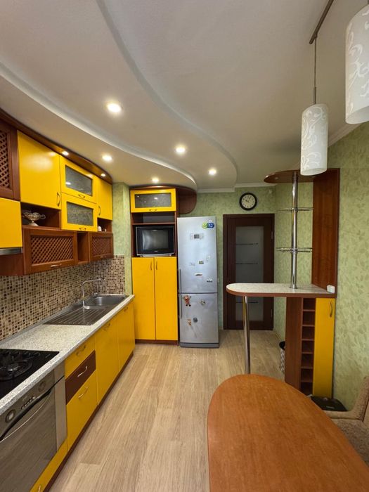 Квартира на Перемозі з автономним опаленям