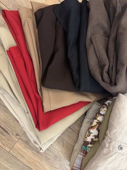 Lote de 250 Peças de Roupa Y2K / Vintage – Homem e Mulher – Revenda