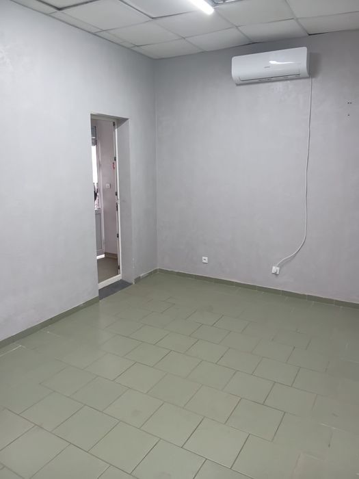 Здам 2 приміщення різною площею 18Кв і 6кв м