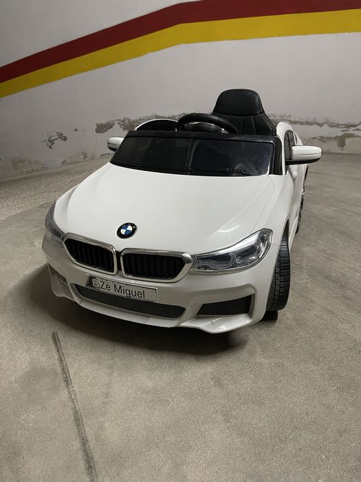 Carro BMW crianca - com motor a bateria