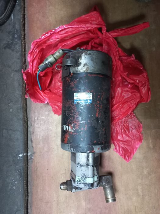 Електродвигатель с приводом