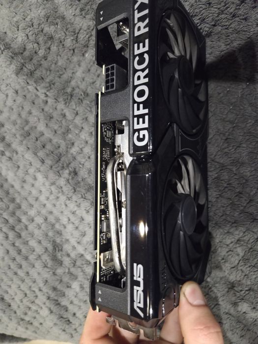 Продам видеокарту RTX 4060Ti
