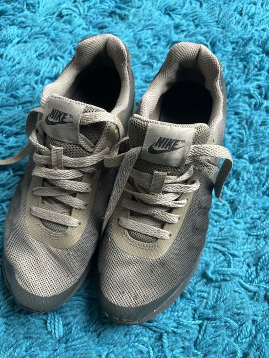 Khaki buty sportowe uniwersalne nike damskie