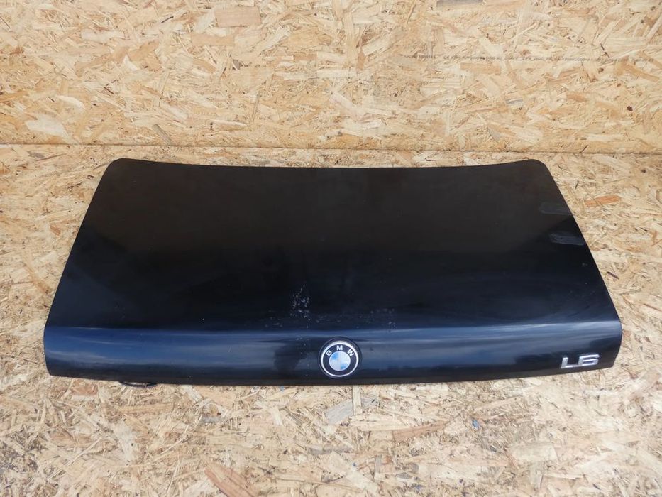 BMW E24 ORYGINALNA Klapa bagażnika tył pokrywa bagażnika + znaczek OEM