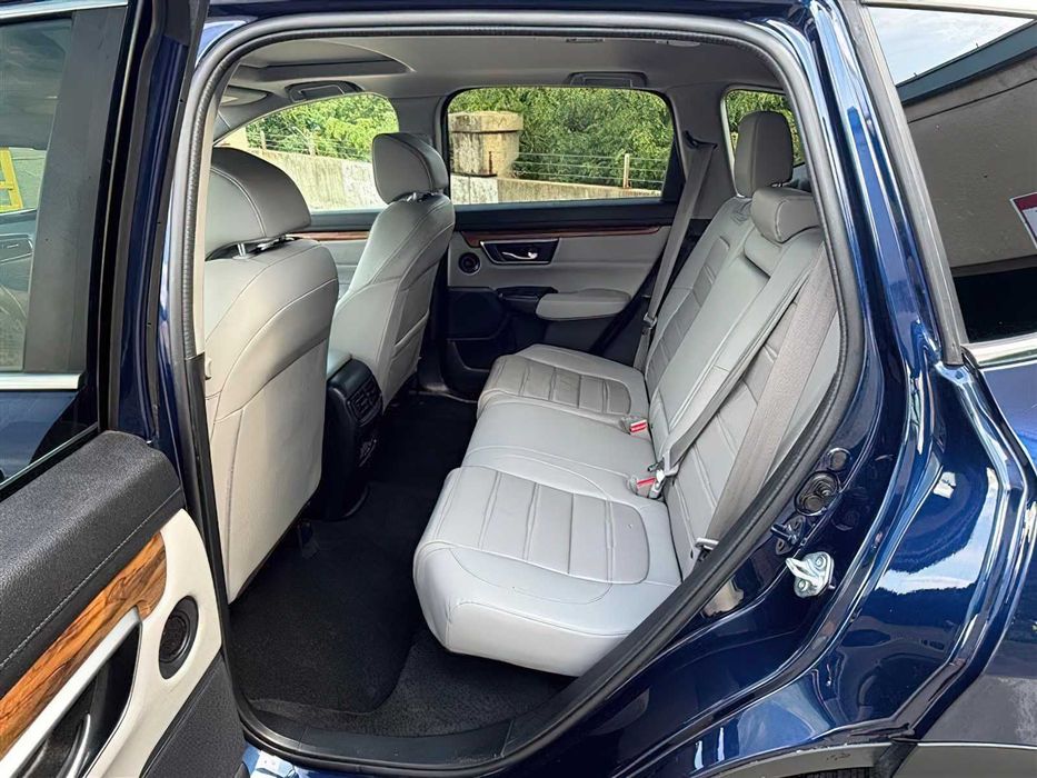 Honda CR-V Hybrid      2021