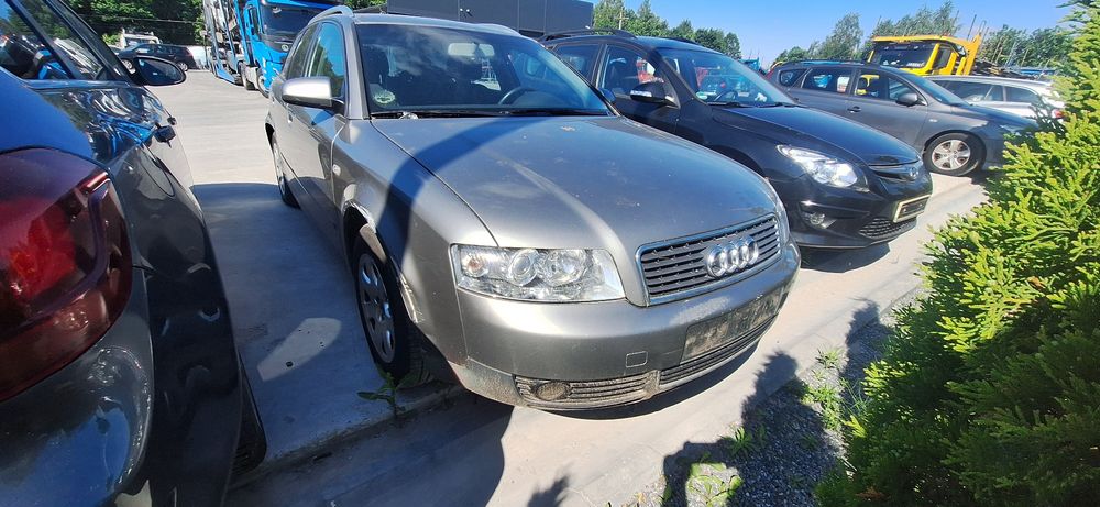 Cały kompletny przód Audi A4 B6 LY7Q