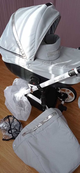 Продам дитячу коляску