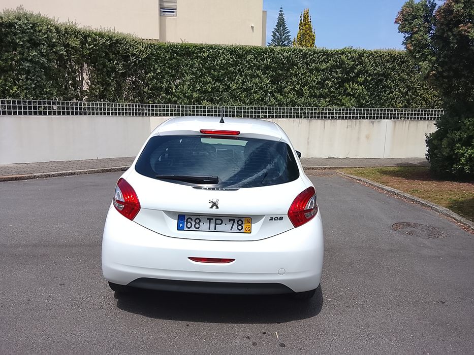 Peugeot 208 HDI ano 2014
