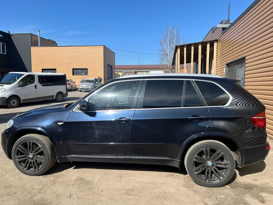 М Обвес Рестайл БМВ Х5 Е70 Передний М бампер BMW X5 E70 задний обвіс