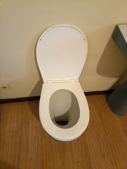 Louça de casa de banho