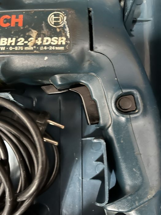 młotowiertarka BOSCH 2-24 DSR