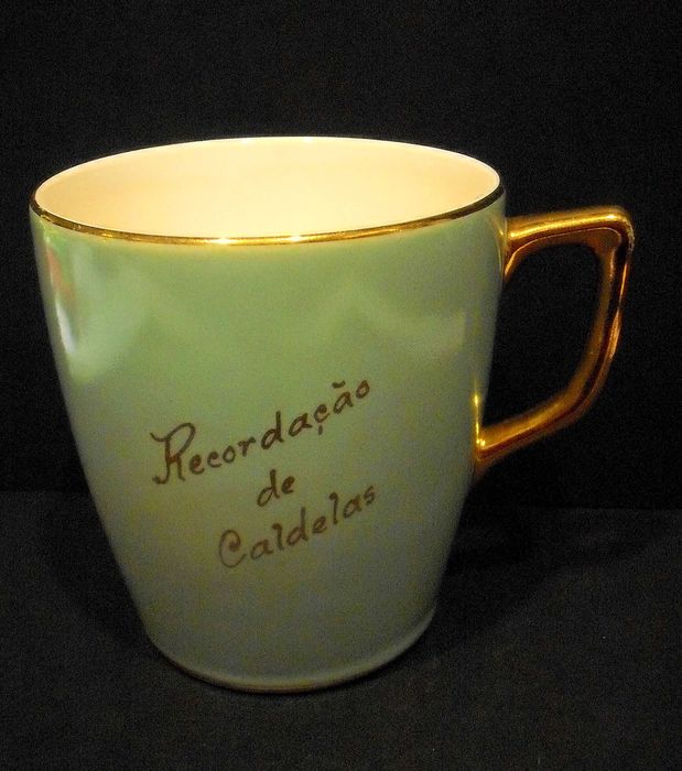 Caneca antiga de Estatuária - estado de novo