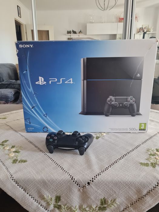 Play Station 4 + 25 gier
