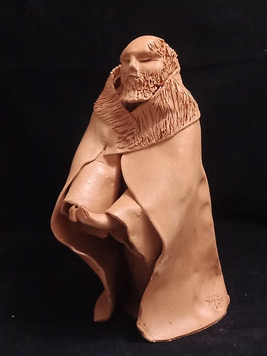 Figura em barro de Júlio Afonso datada de 1999