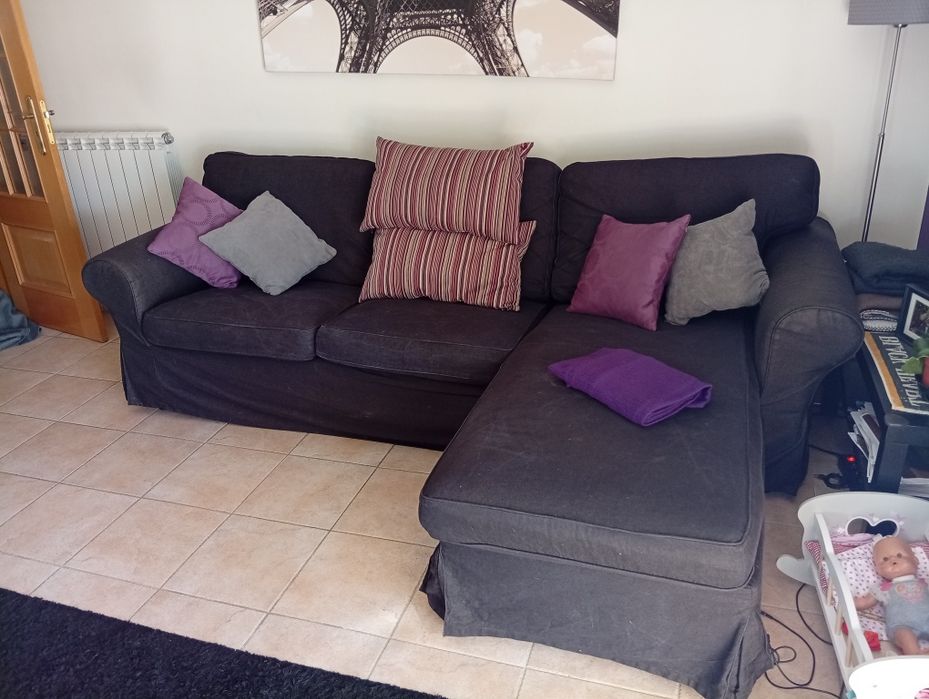 Sofá IKEA com chaise longue