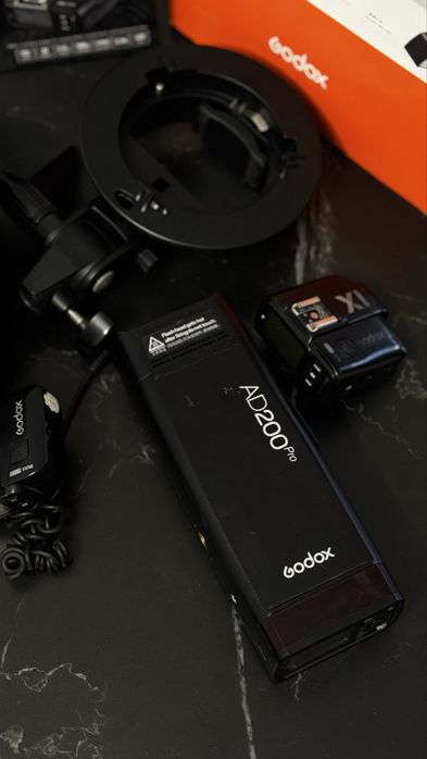 Godox ad 200 pro