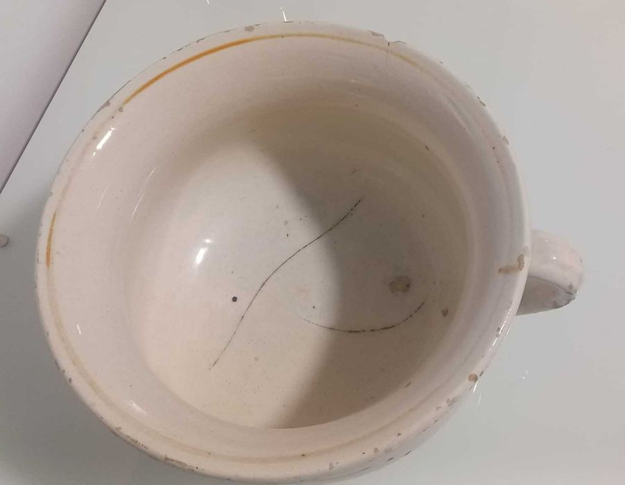 Penico pintado à mão