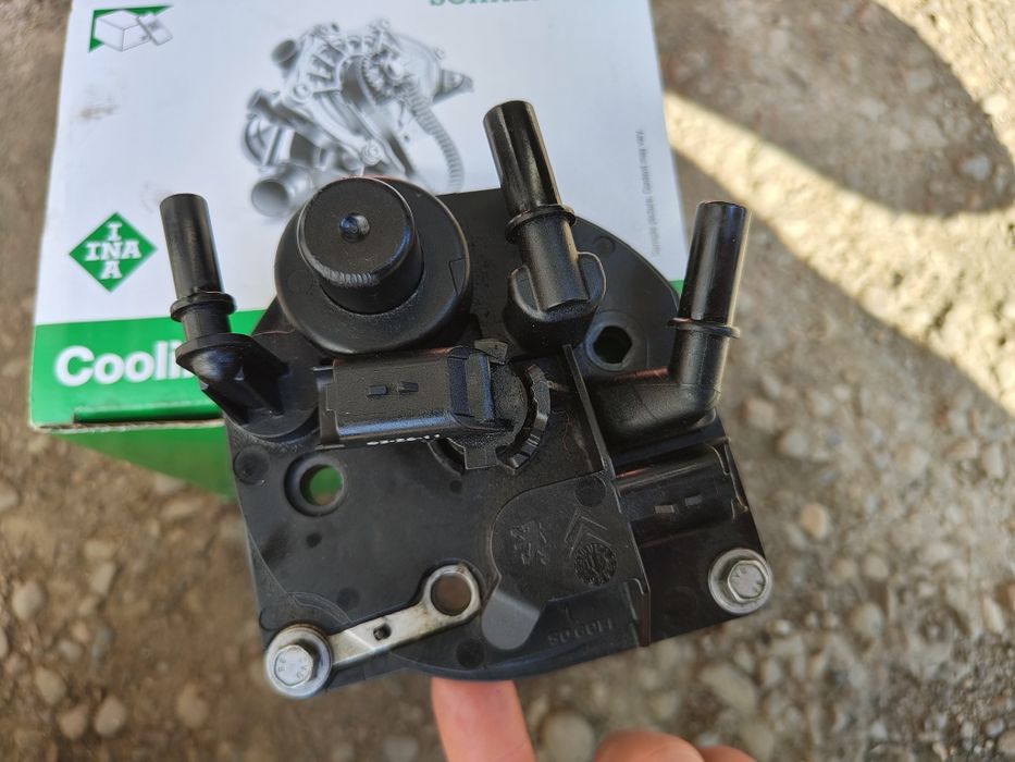 Корпус Кришка Паливного фільтра Citroen Peugeot + Датчик води Оригінал