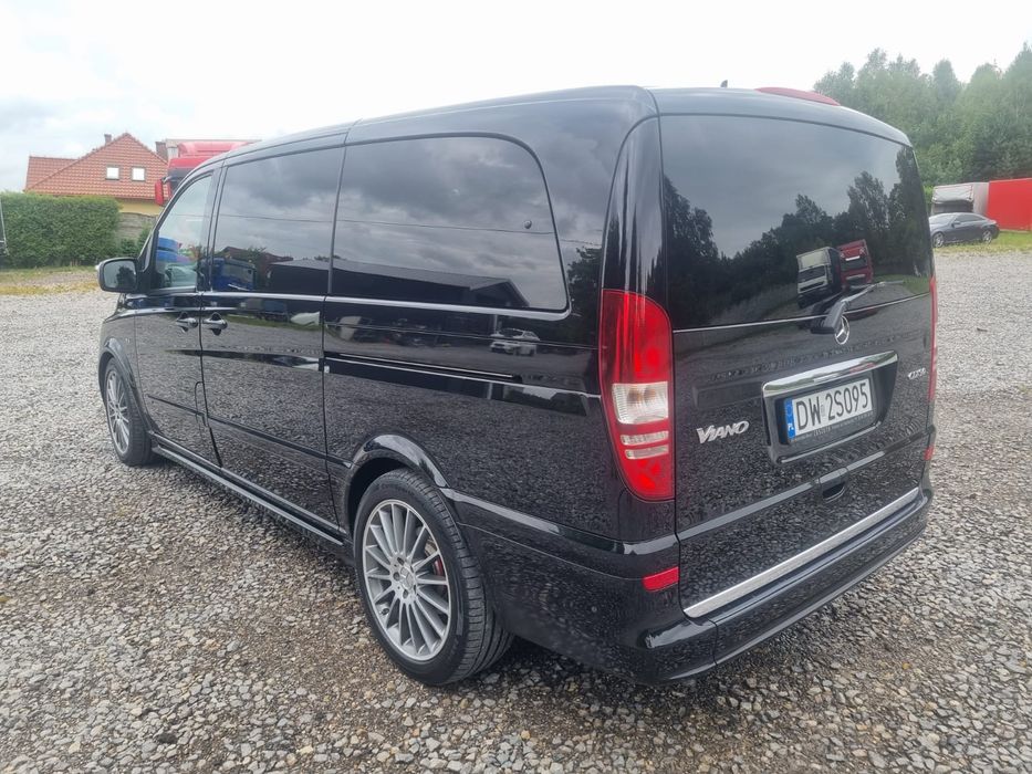 Wynajem busa Mercedes Viano 6 osób