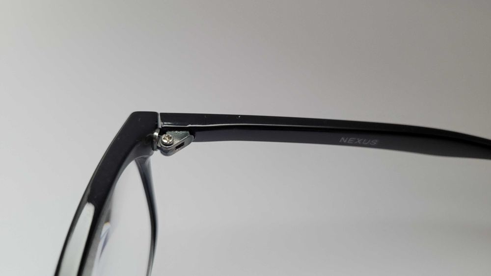 Очки для зрения  плюс минус