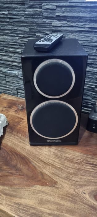 Colunas Wharfedale Diamond 220
