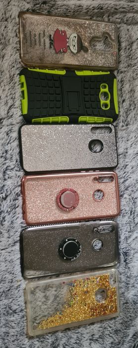 Etui  na różne telefony