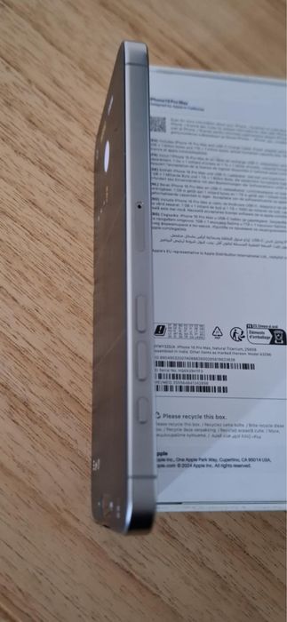 Iphone 16 pro max 256 natural titanium