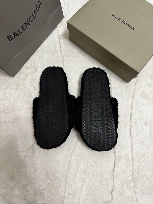 Balenciaga Teddy Slides Black