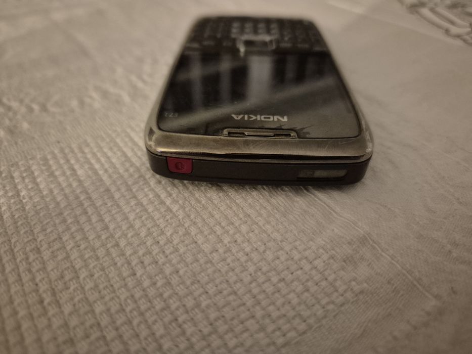 Telemóvel Vintage Nokia E71