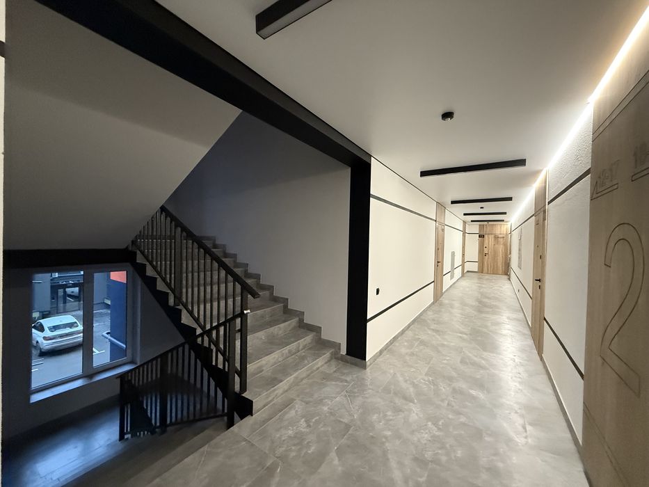 Продам сучасну 1к квартиру в класному районі!