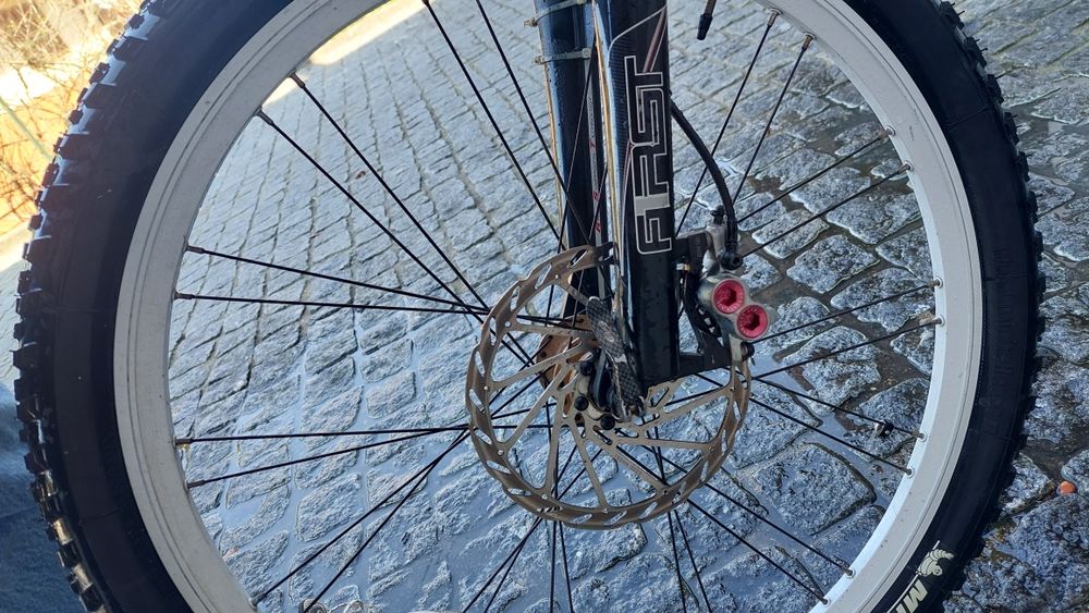 Bicicleta BTT Focus suspensão total
