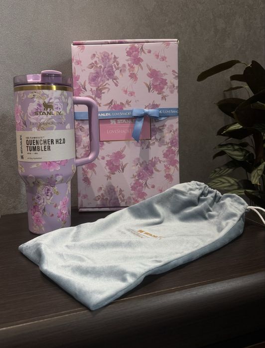 Термочашка Stanley Quencher LoveShackFancy лімітована 1,18л