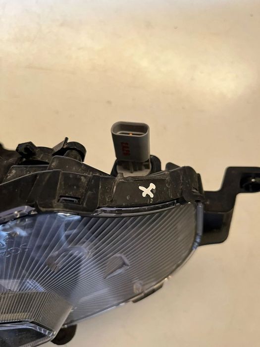 KIA NIRO II FAROL LED DIREITO ESQUERDO - FF541