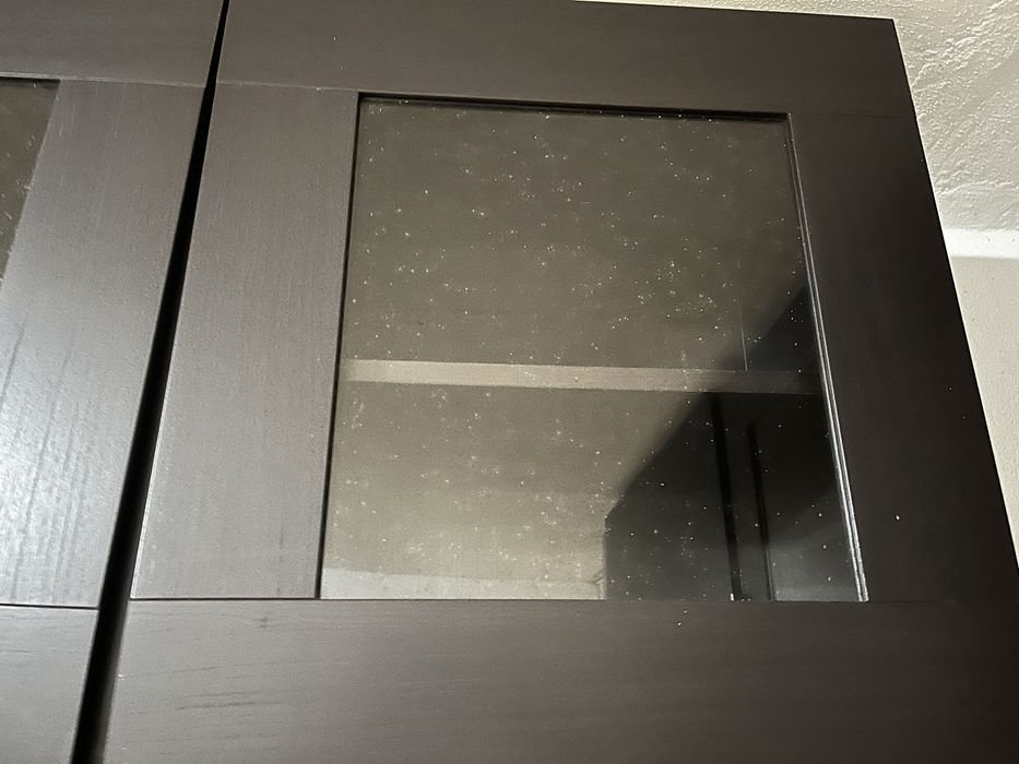 5 portas e 14 prateleiras Besta do IKEA